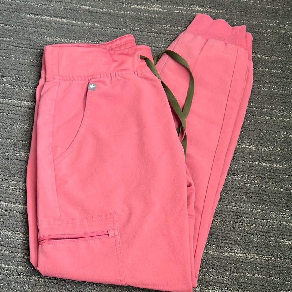 Figs pink Zamora scrub pants